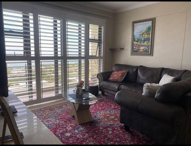 2 BEDROOM APARTMENT FOR SALE IN UMHLANGA RIDGE